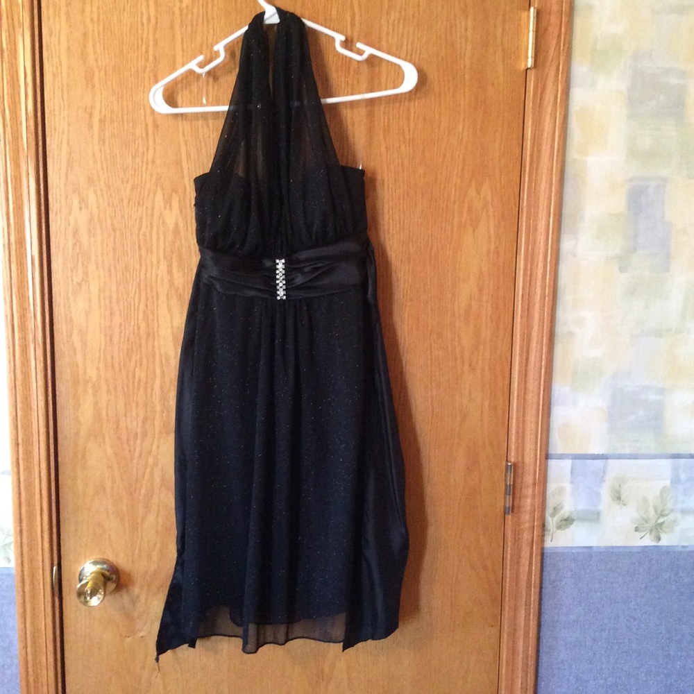 🖤 Sparkly Black Halter Formal Dress 🖤